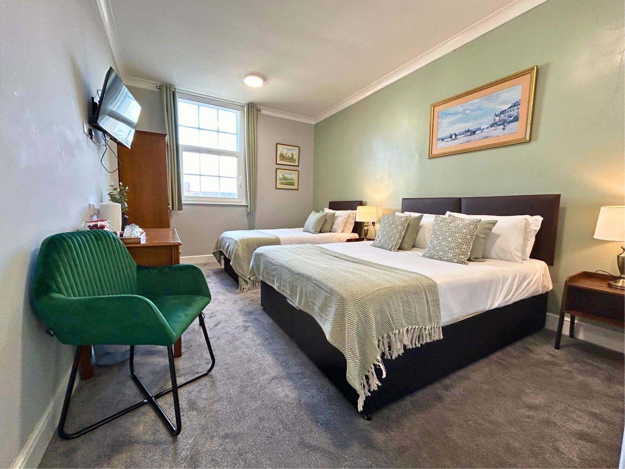 Alford  The Windmill Hotel מראה חיצוני תמונה