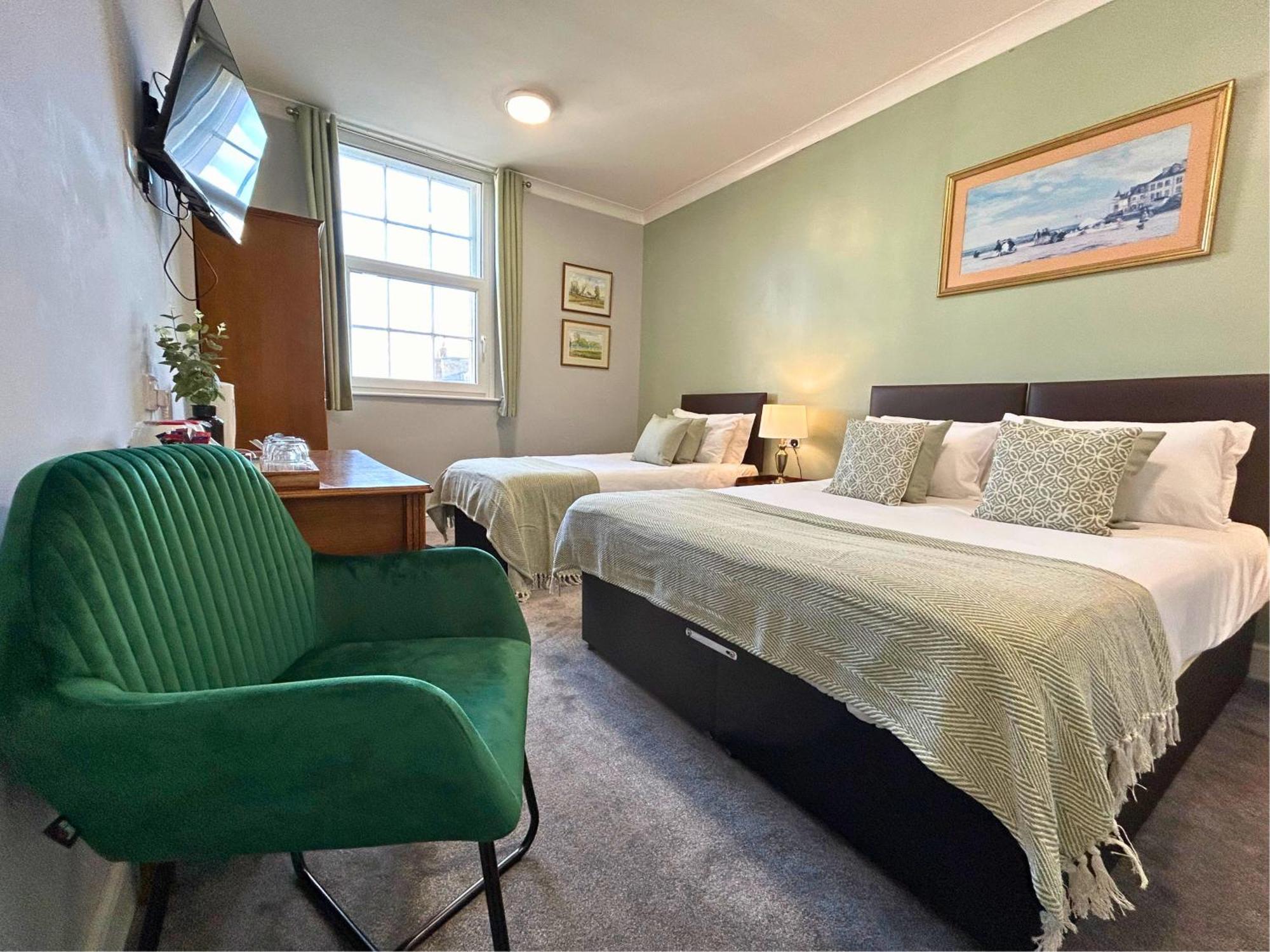 Alford  The Windmill Hotel מראה חיצוני תמונה