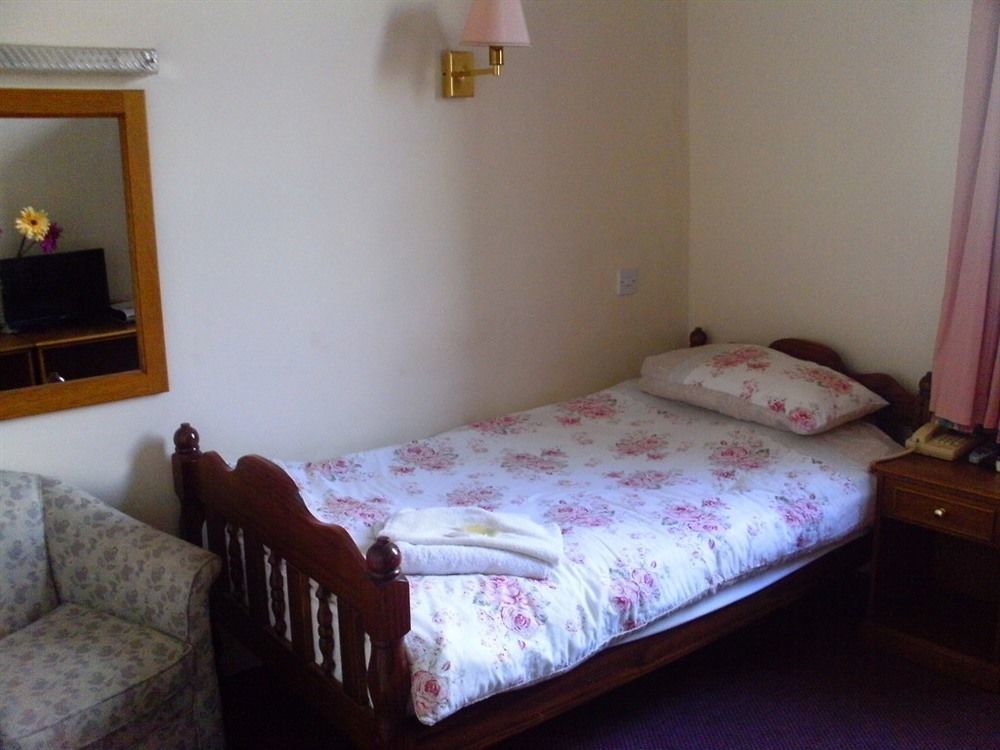 Alford  The Windmill Hotel מראה חיצוני תמונה