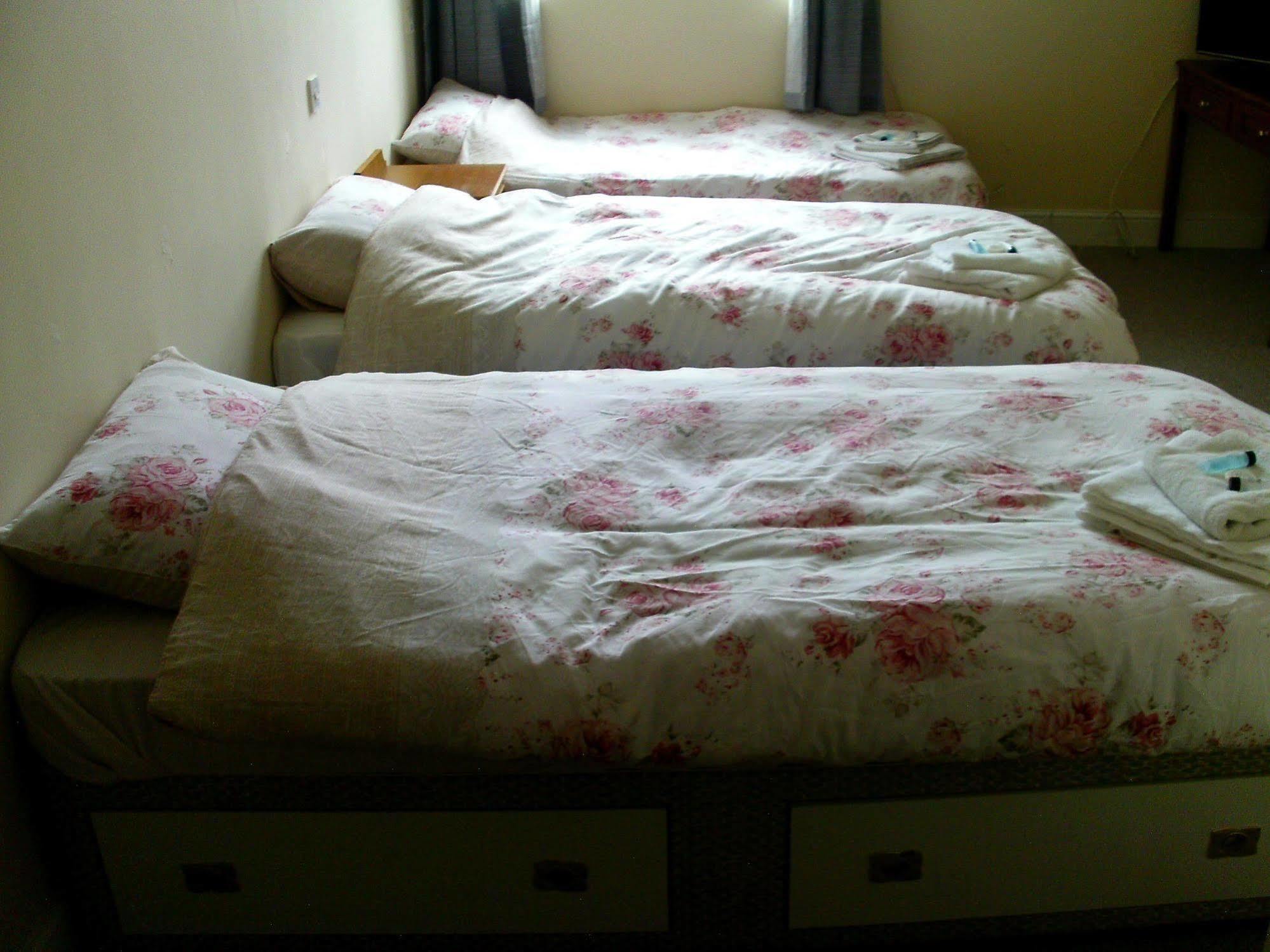 Alford  The Windmill Hotel מראה חיצוני תמונה