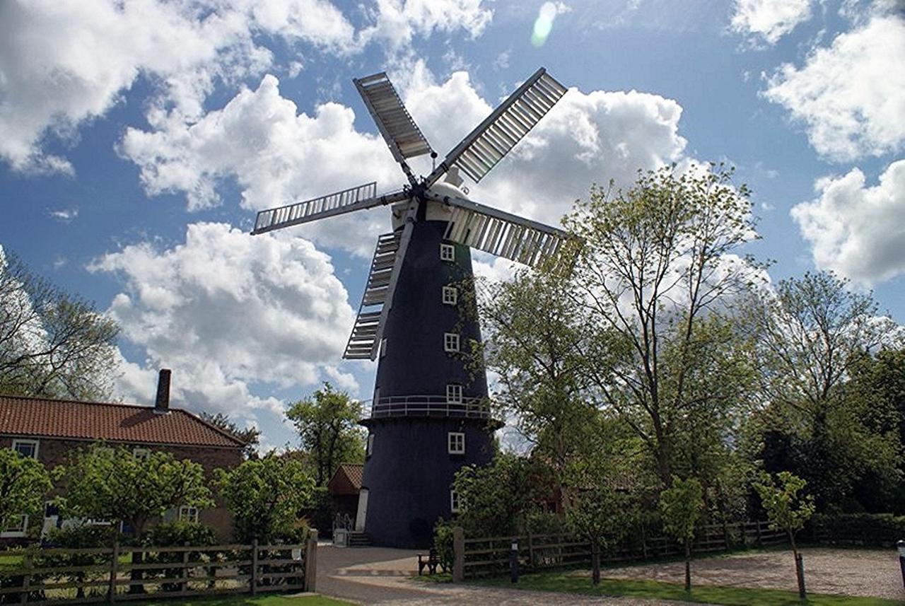 Alford  The Windmill Hotel מראה חיצוני תמונה