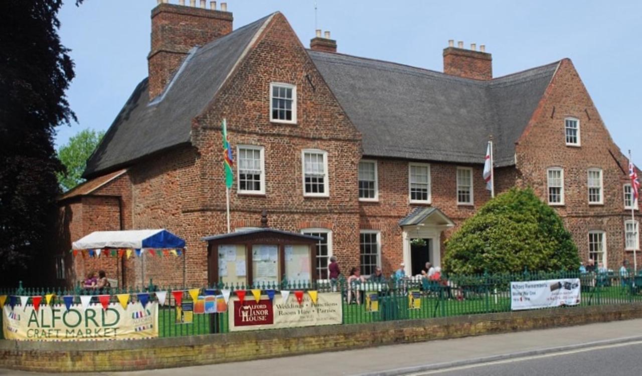 Alford  The Windmill Hotel מראה חיצוני תמונה